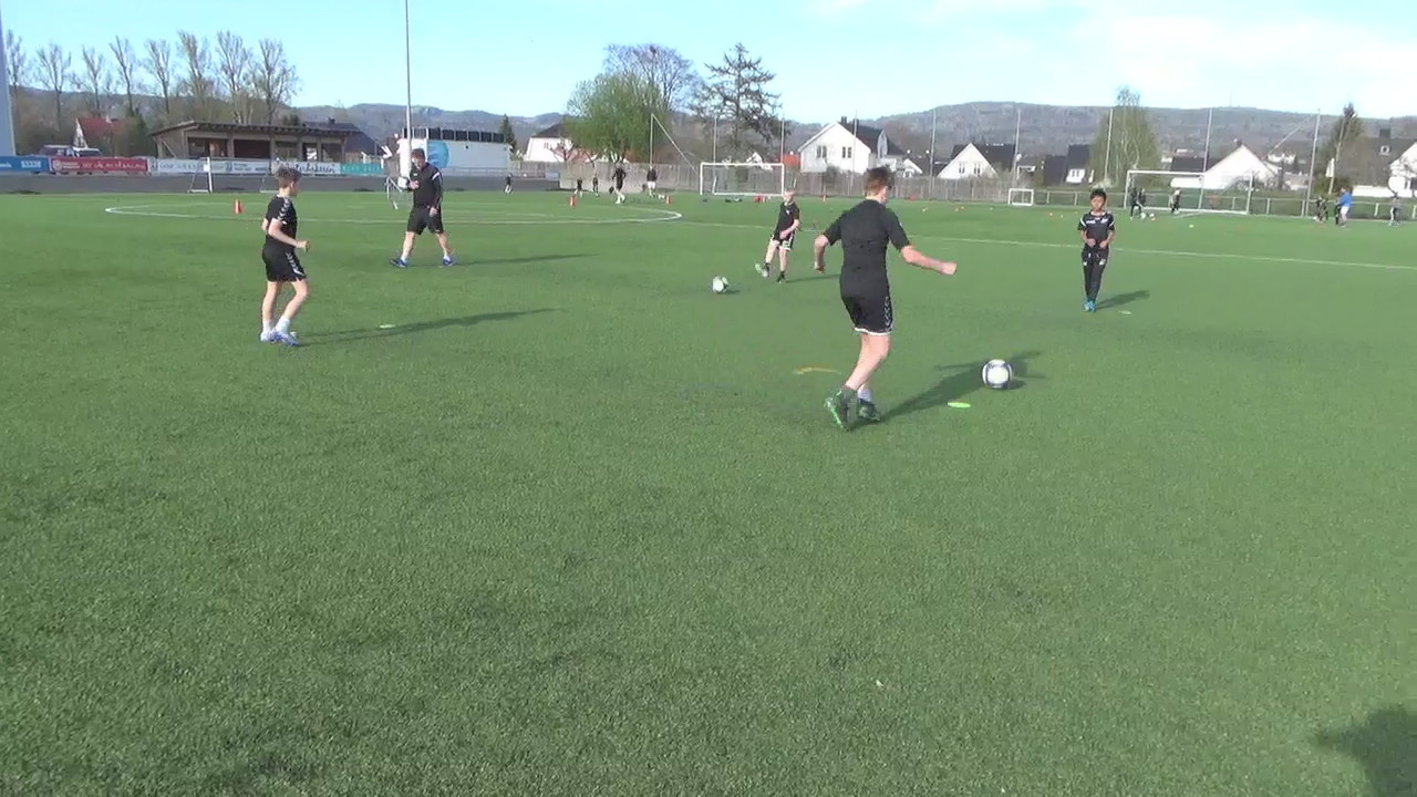 2 Pasning ett-touch-forflytning.MP4